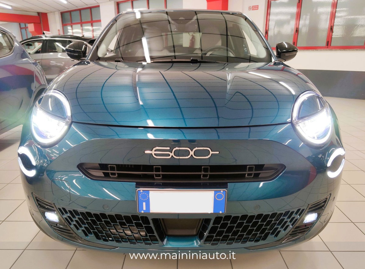 Fiat 600 1.2 hybrid La Prima 145cv auto (2)