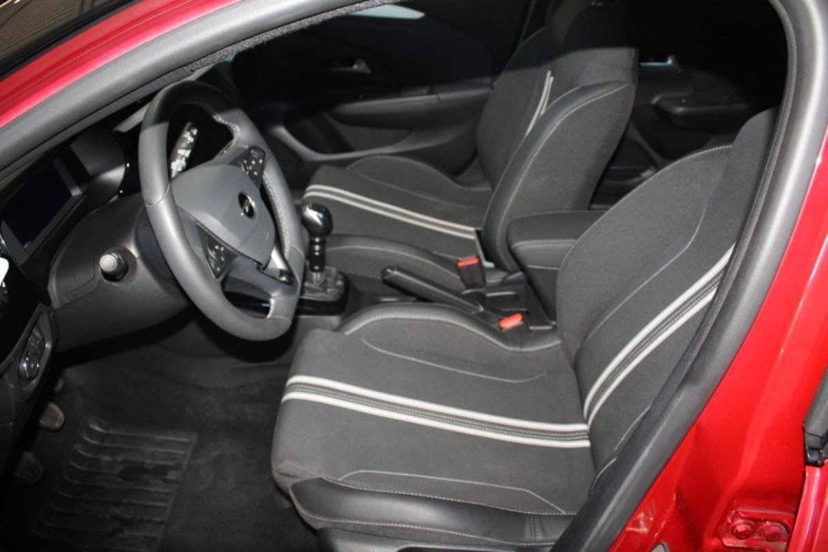 Opel Corsa 1.2 100 CV GS Line (8)