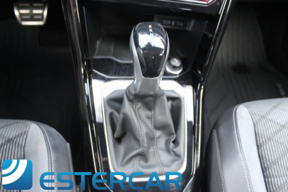 Volkswagen T-Roc 2.0 tdi Edition 150cv dsg (19)