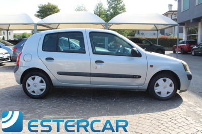 Renault Clio Storia 1.2 5 porte (9)