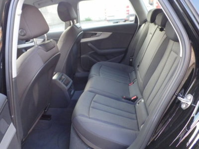 Audi A4 Avant 30 TDI/136 CV S tronic Business Advanced (10)
