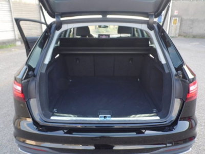 Audi A4 Avant 30 TDI/136 CV S tronic Business Advanced (11)