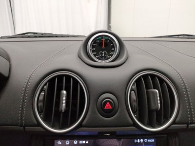 Porsche Cayman 2.9 (16)