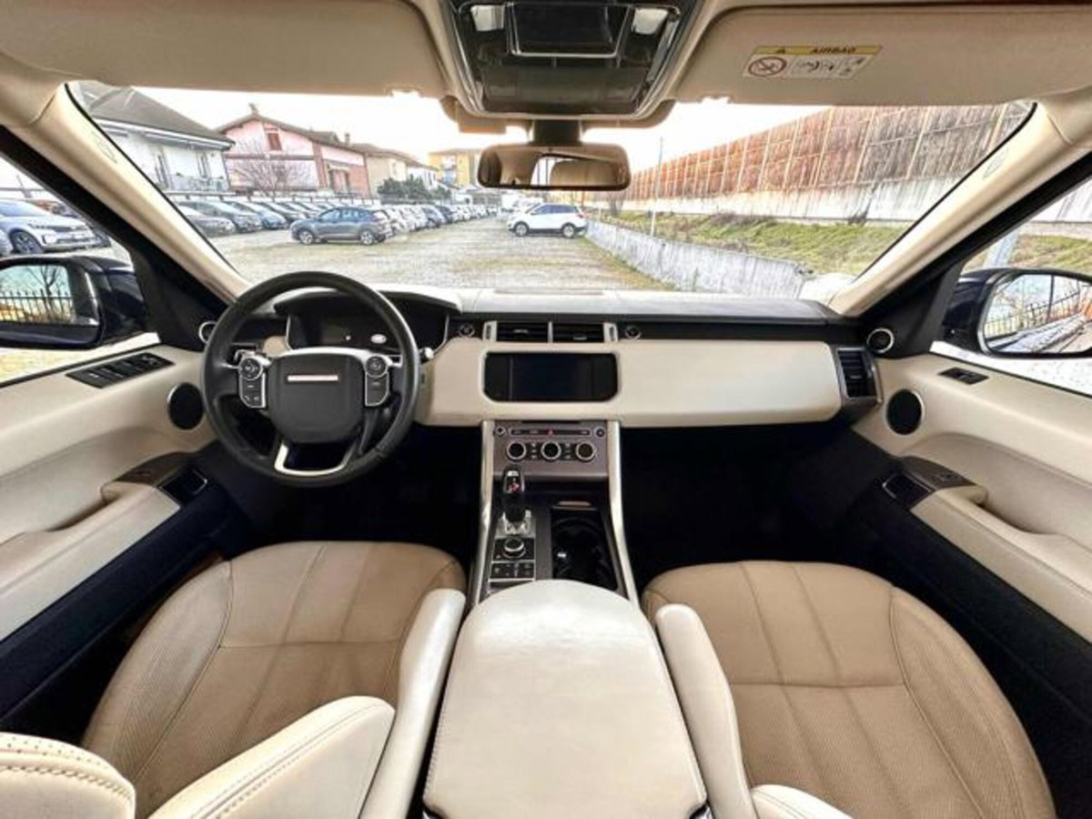Land Rover Range Rover Sport 3.0 TDV6 HSE (12)