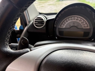 smart Fortwo 1000 52 kW MHD coupé pulse (13)