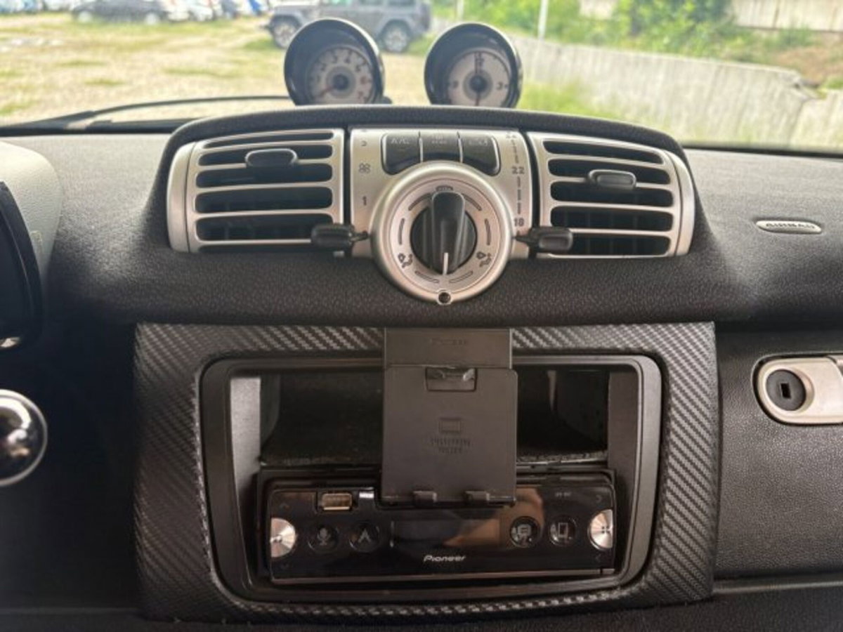 smart Fortwo 1000 52 kW MHD coupé pulse (14)