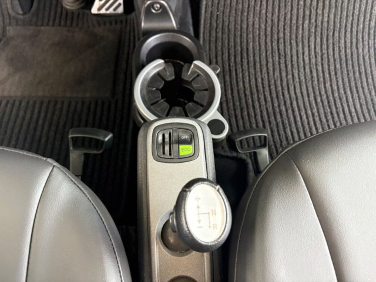 smart Fortwo 1000 52 kW MHD coupé pulse (19)