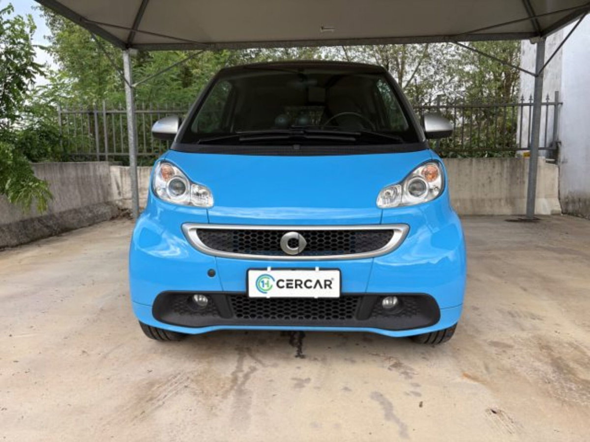 smart Fortwo 1000 52 kW MHD coupé pulse (2)