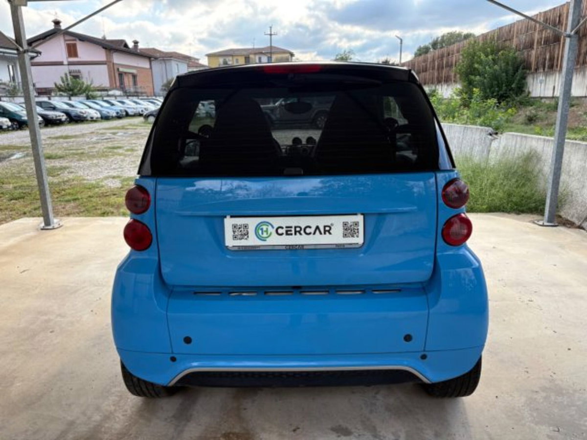 smart Fortwo 1000 52 kW MHD coupé pulse (5)