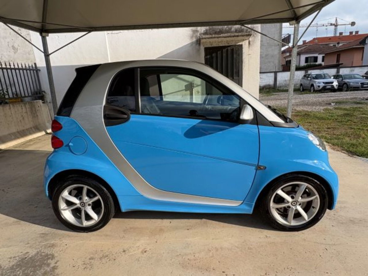 smart Fortwo 1000 52 kW MHD coupé pulse (7)
