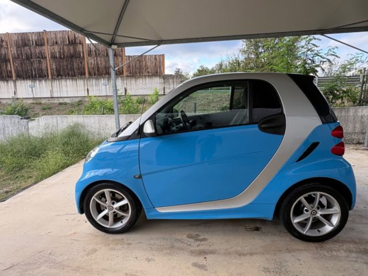 smart Fortwo 1000 52 kW MHD coupé pulse (8)
