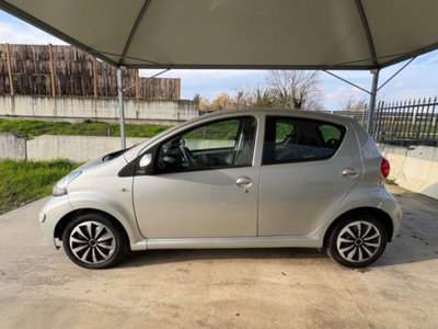 Toyota Aygo 1.0 12V VVT-i 5 porte (7)