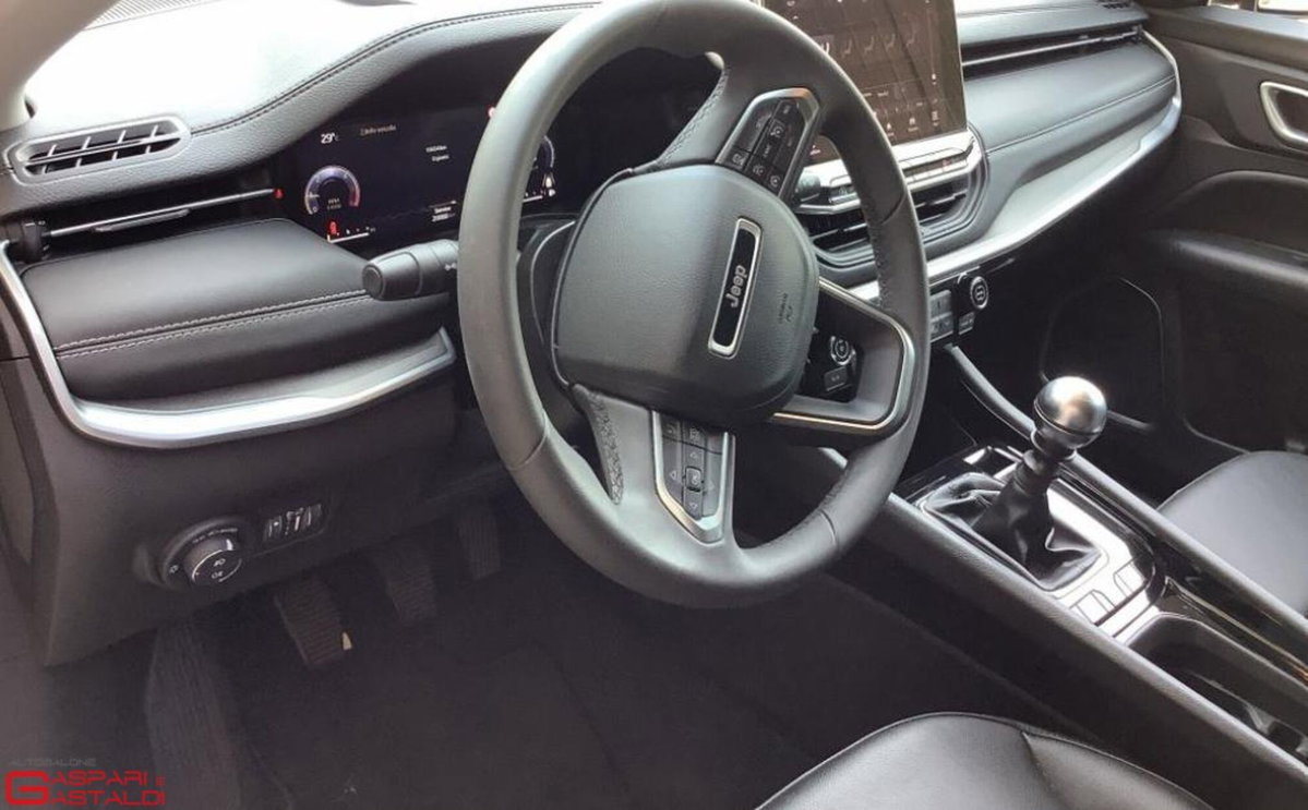 Jeep Compass 1.6 Multijet II 2WD Limited (12)