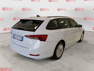 Skoda Octavia Station Wagon 2.0 TDI EVO SCR DSG Wagon Executive (3)