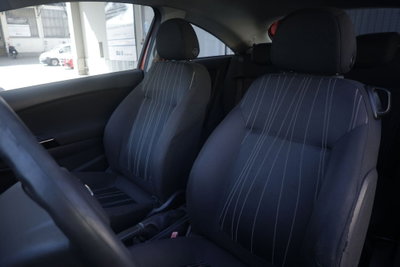 Opel Corsa 1.2 3 porte Enjoy (16)