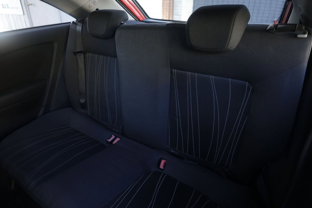 Opel Corsa 1.2 3 porte Enjoy (3)