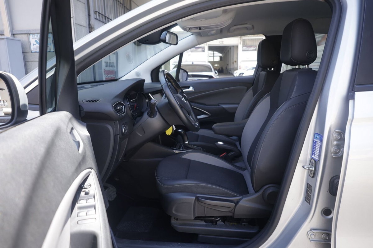 Opel Crossland X 1.5 ECOTEC D 120 CV Start&Stop aut. Ultimate (17)