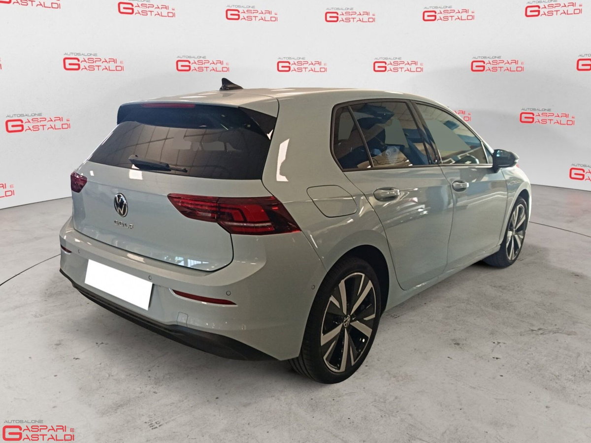 Volkswagen Golf 2.0 TDI 150 CV DSG SCR R-Line (3)