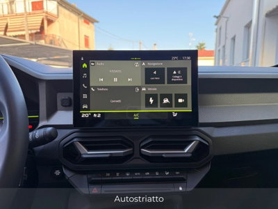 Dacia Duster 1.2 hybrid-G Journey 4x4 150cv auto (14)