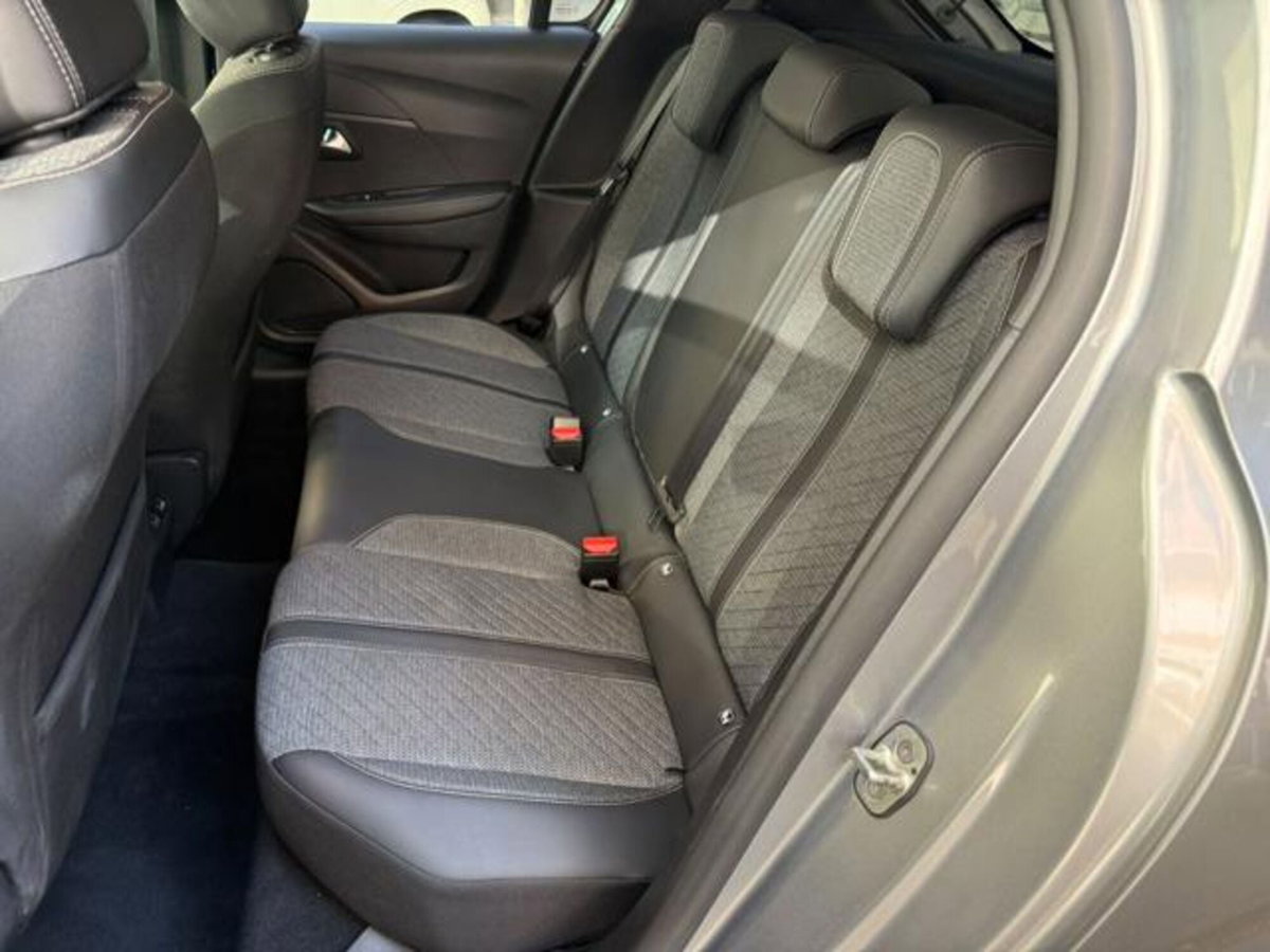 Peugeot 208 1.2 hybrid Active 100cv e-dcs 6 (13)