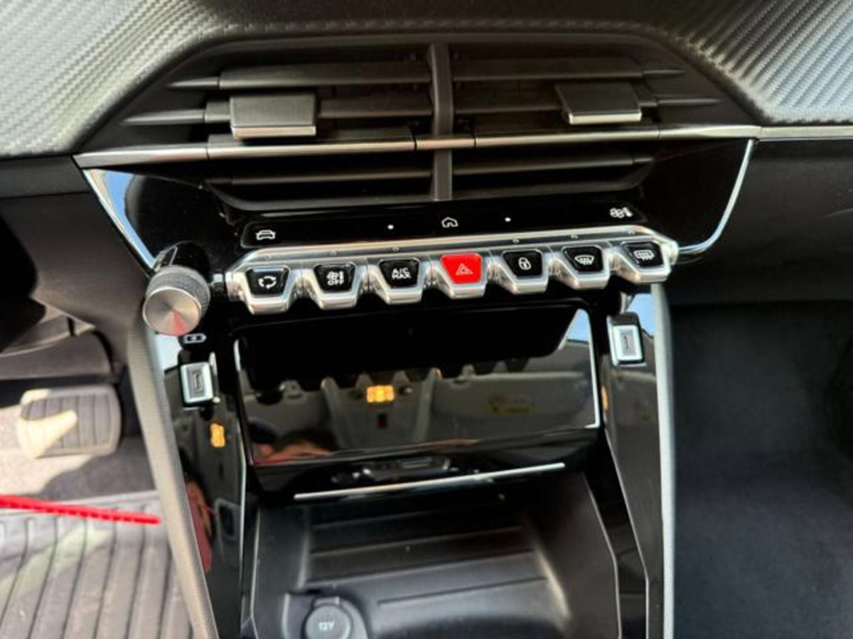Peugeot 208 1.2 hybrid Active 100cv e-dcs 6 (14)