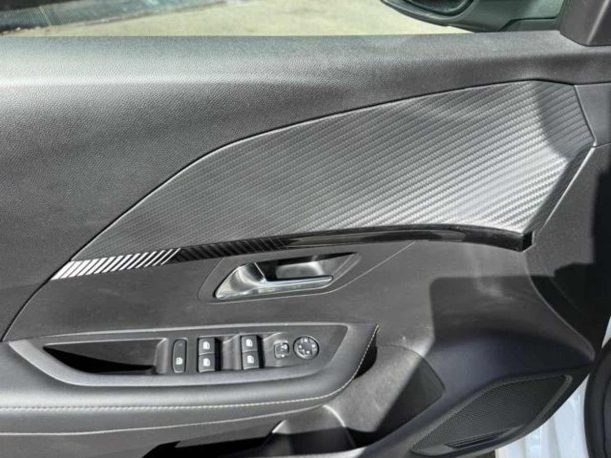 Peugeot 208 1.2 hybrid Active 100cv e-dcs 6 (18)