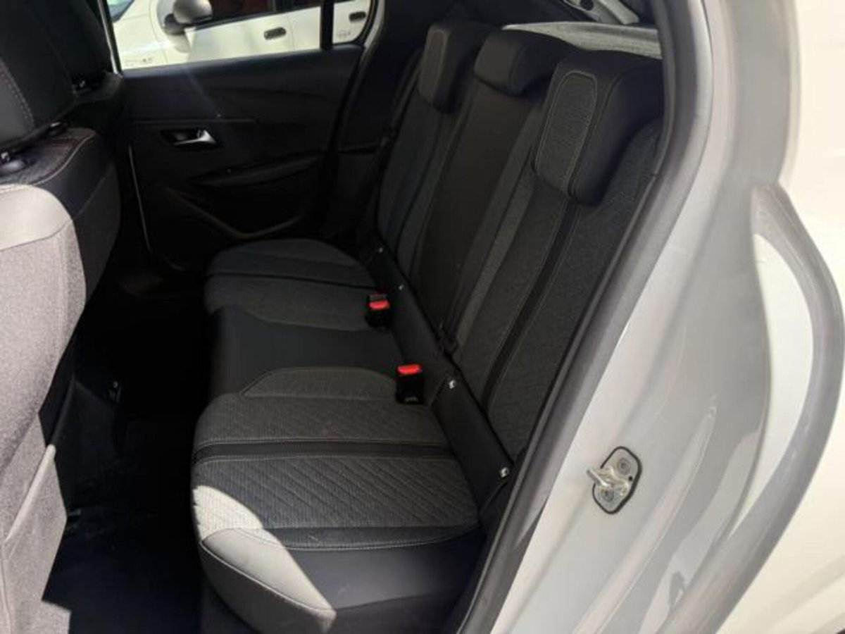 Peugeot 208 1.2 hybrid Active 100cv e-dcs 6 (20)
