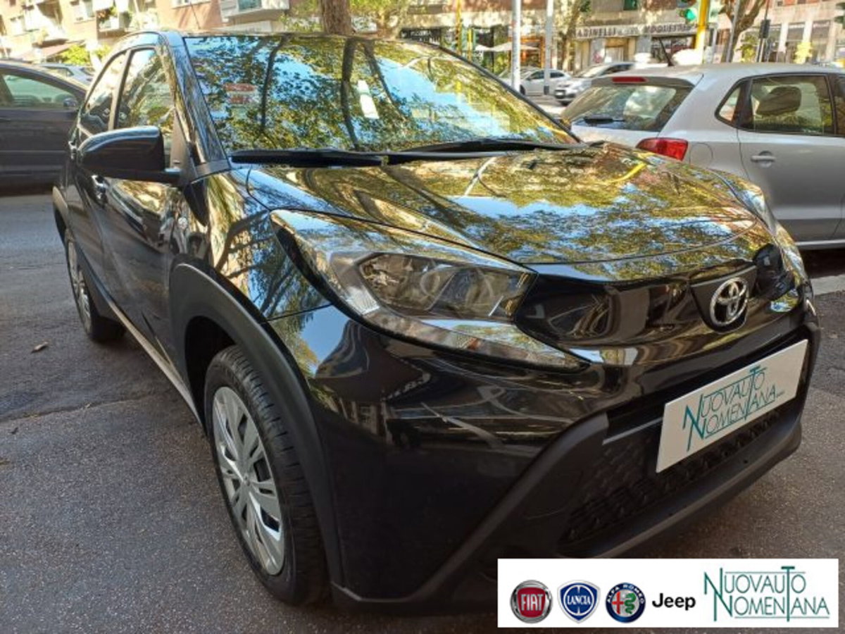 Toyota Aygo X 1.0 VVT-i 72 CV 5 porte Limited Air (2)