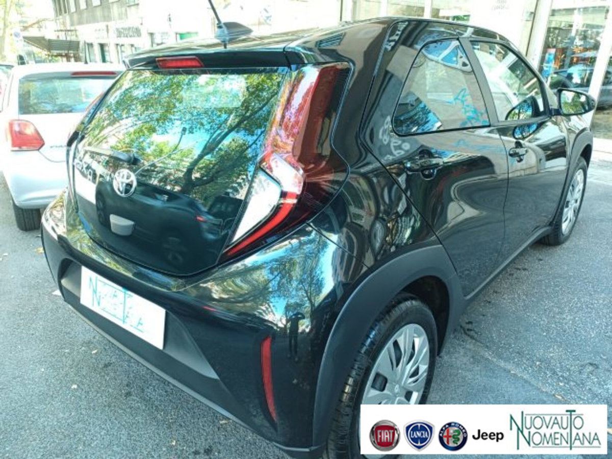 Toyota Aygo X 1.0 VVT-i 72 CV 5 porte Limited Air (6)