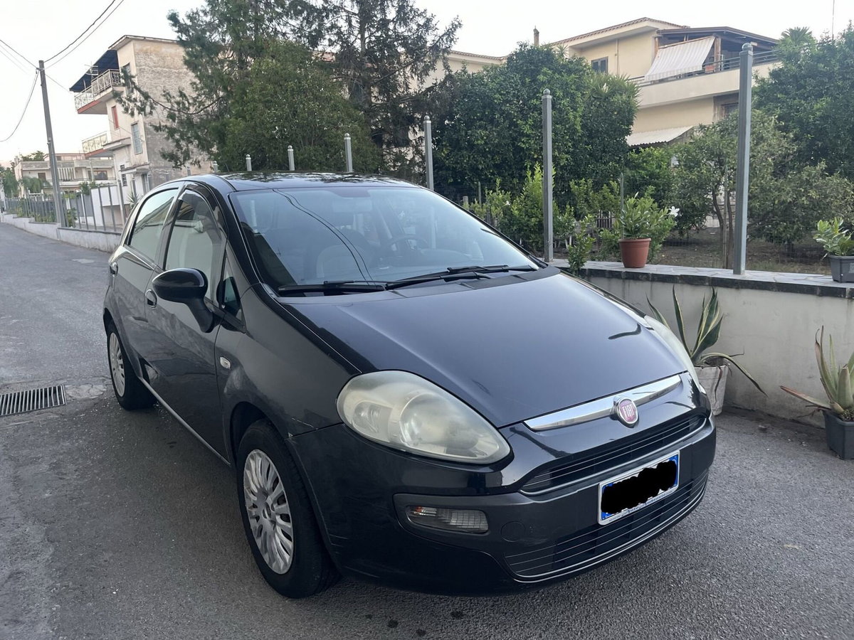 Fiat Grande Punto 1.3 MJT 90 CV 5 porte Emotion (2)