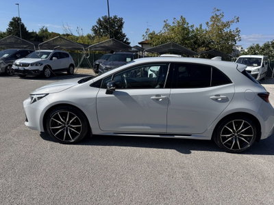 Toyota Corolla GR SPORT 1.8 Hybrid Bi-Tone (2)