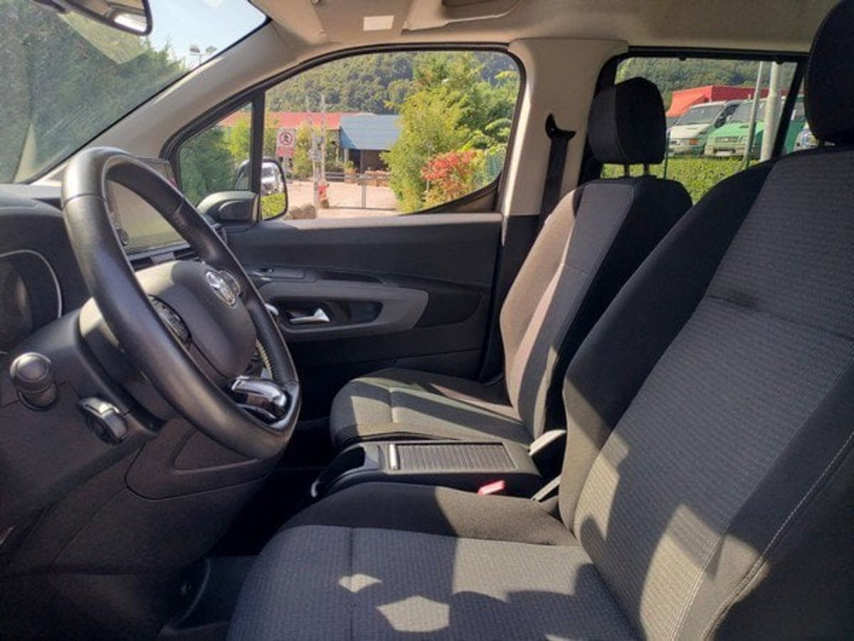 Toyota Proace City Verso City Verso 1.5D 100cv S&S mt6 L1 D Executive (10)