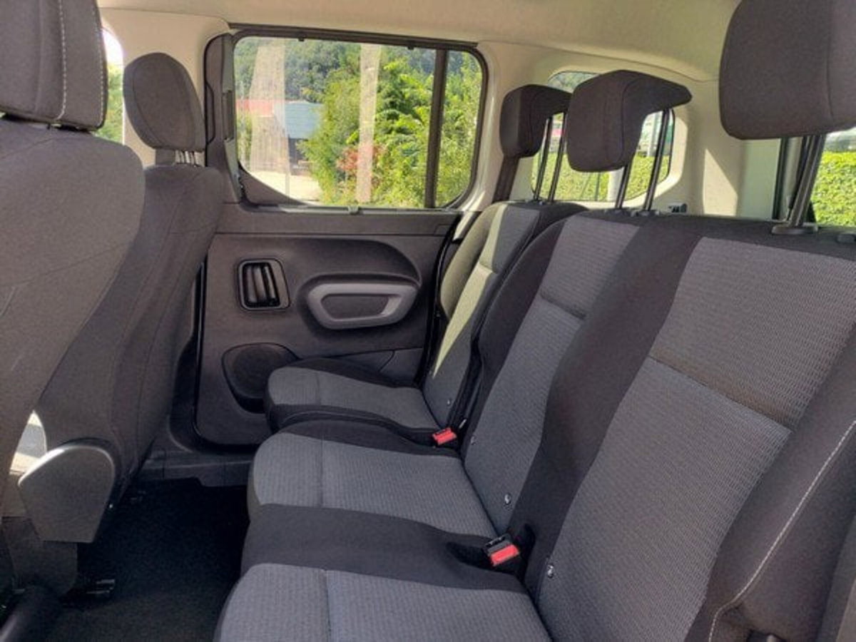 Toyota Proace City Verso City Verso 1.5D 100cv S&S mt6 L1 D Executive (14)