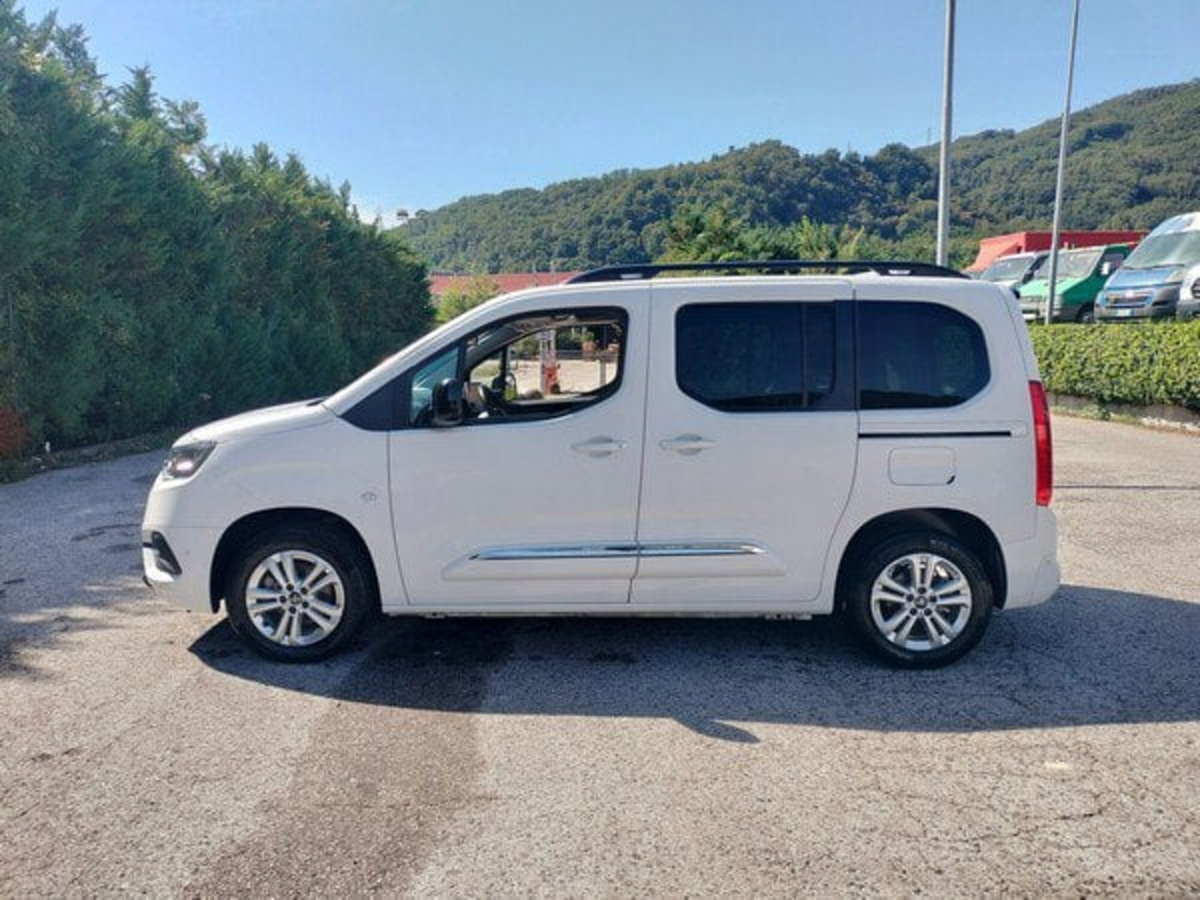 Toyota Proace City Verso City Verso 1.5D 100cv S&S mt6 L1 D Executive (5)