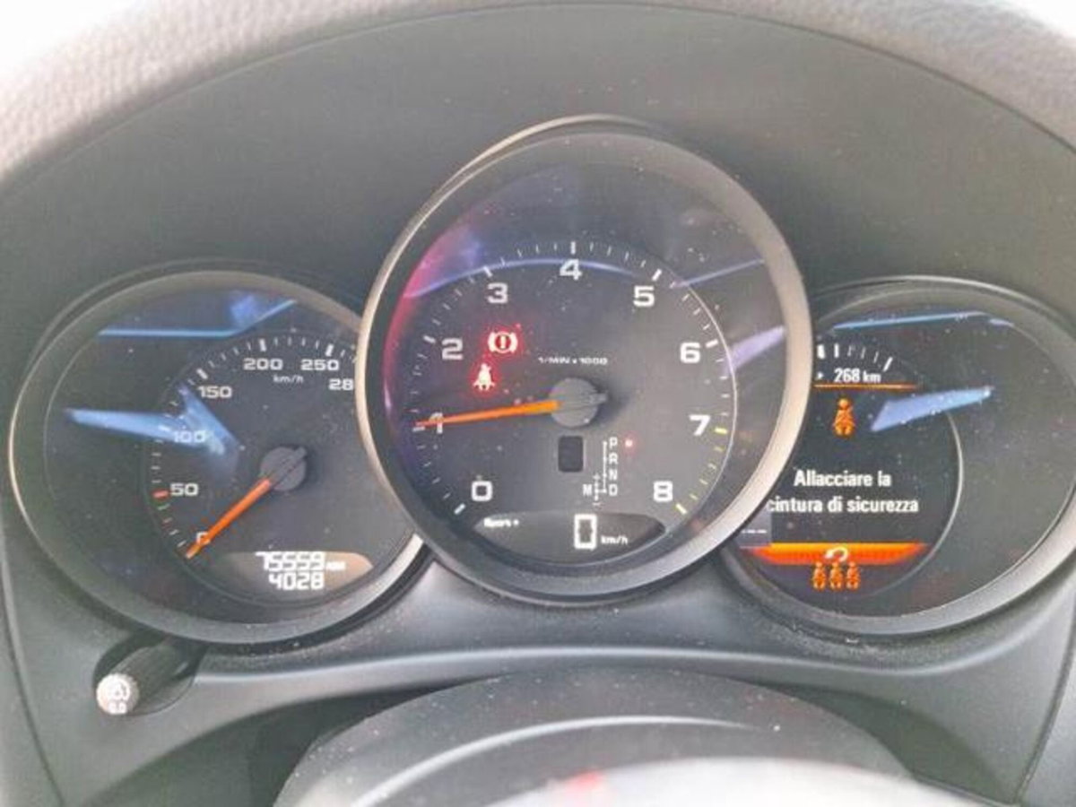 Porsche Macan 2.0 (12)