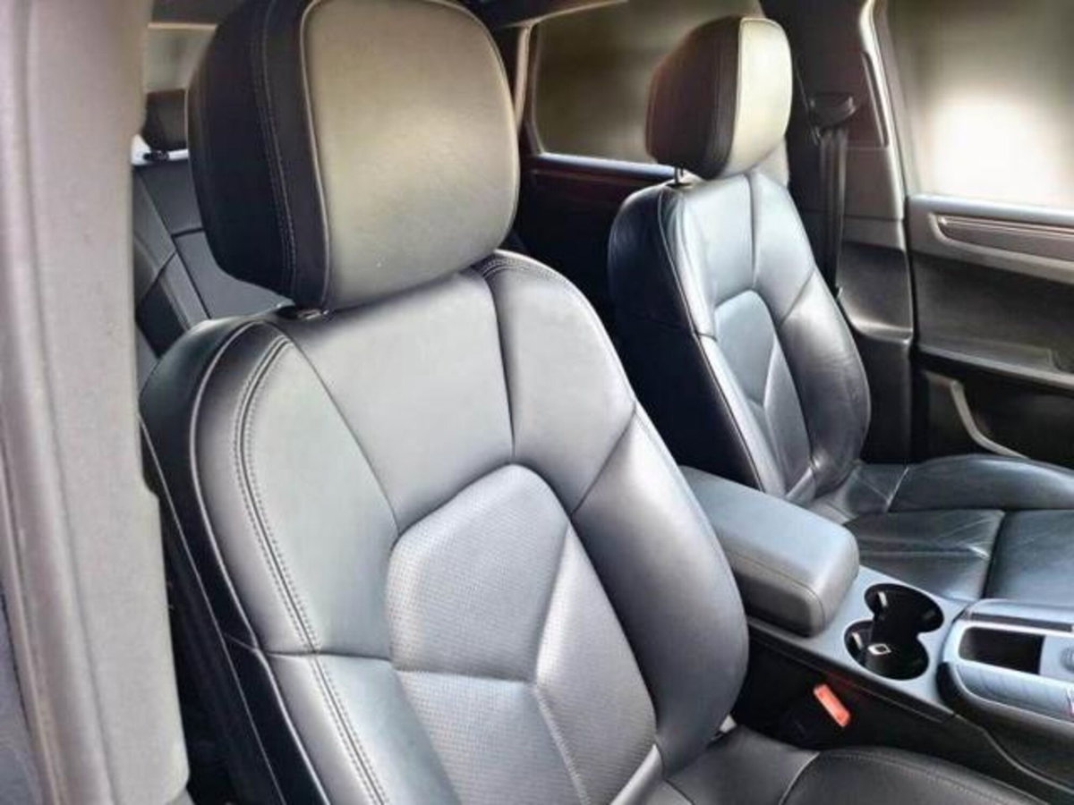 Porsche Macan 2.0 (9)