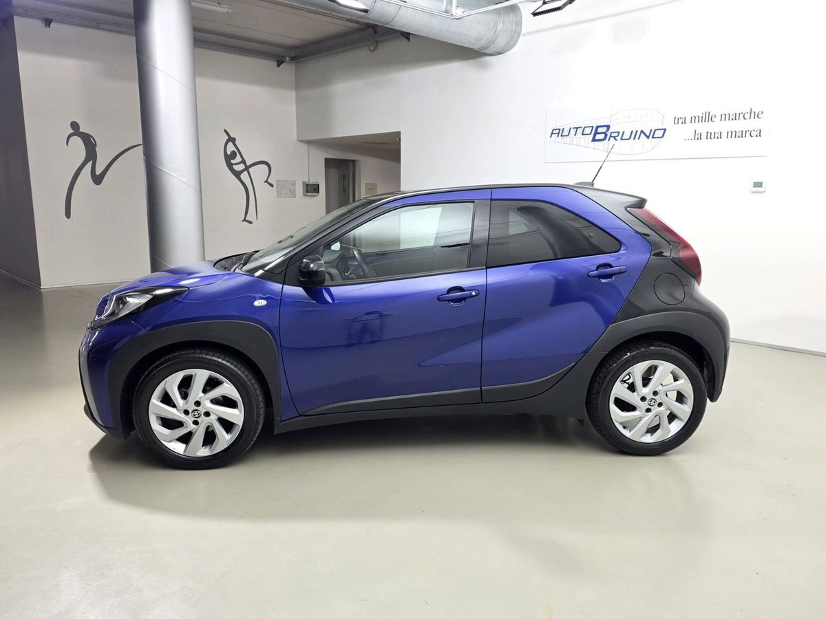 Toyota Aygo X 1.0 Trend 72cv (8)