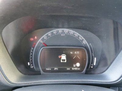 Toyota Aygo X 1.0 Lounge 72cv (12)