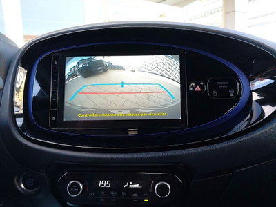 Toyota Aygo X 1.0 Lounge 72cv (18)