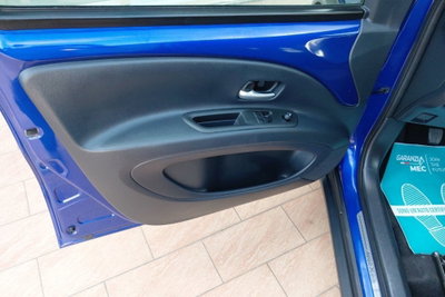 Toyota Aygo X 1.0 Lounge 72cv (20)