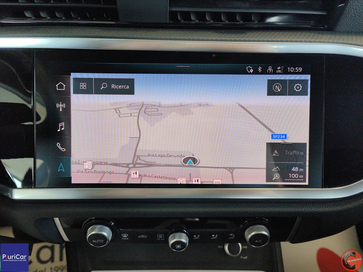 Audi Q3 35 TDI quattro S tronic Business (11)