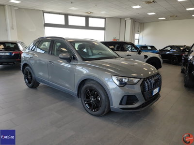 Audi Q3 35 TDI quattro S tronic Business (2)