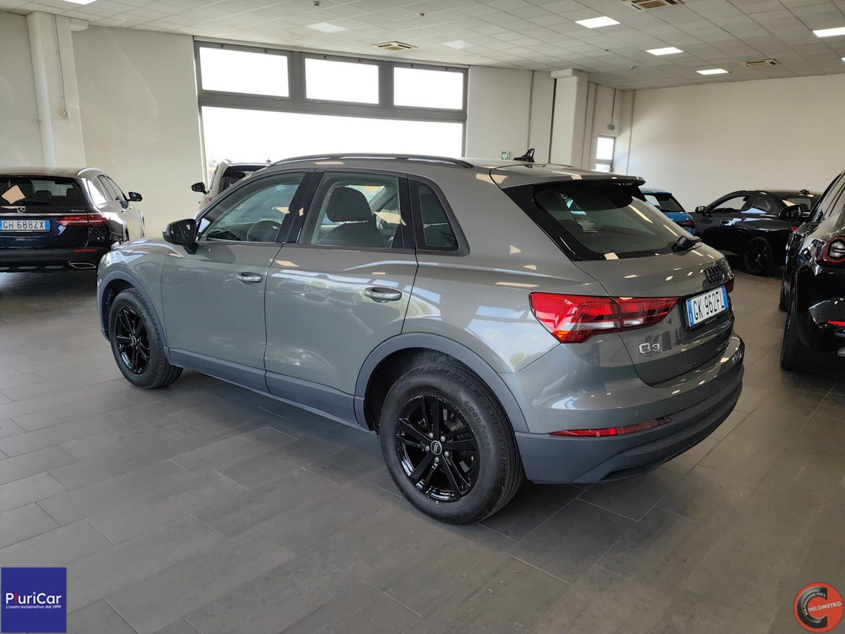 Audi Q3 35 TDI quattro S tronic Business (9)