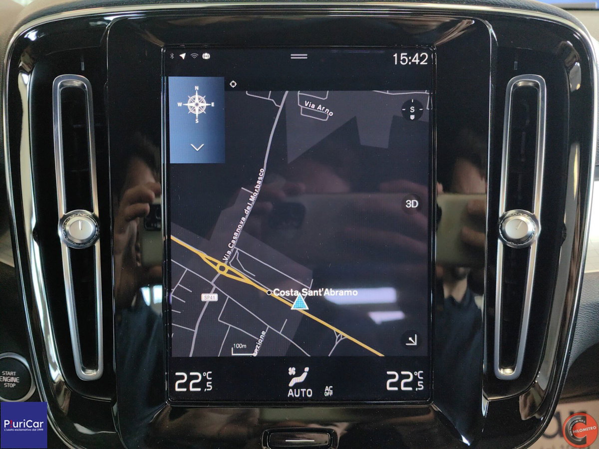 Volvo XC40 T4 Recharge Plug-in Hybrid R-design (11)
