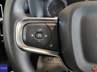 Volvo XC40 T4 Recharge Plug-in Hybrid R-design (17)