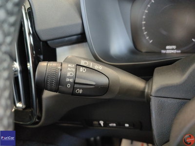 Volvo XC40 T4 Recharge Plug-in Hybrid R-design (19)