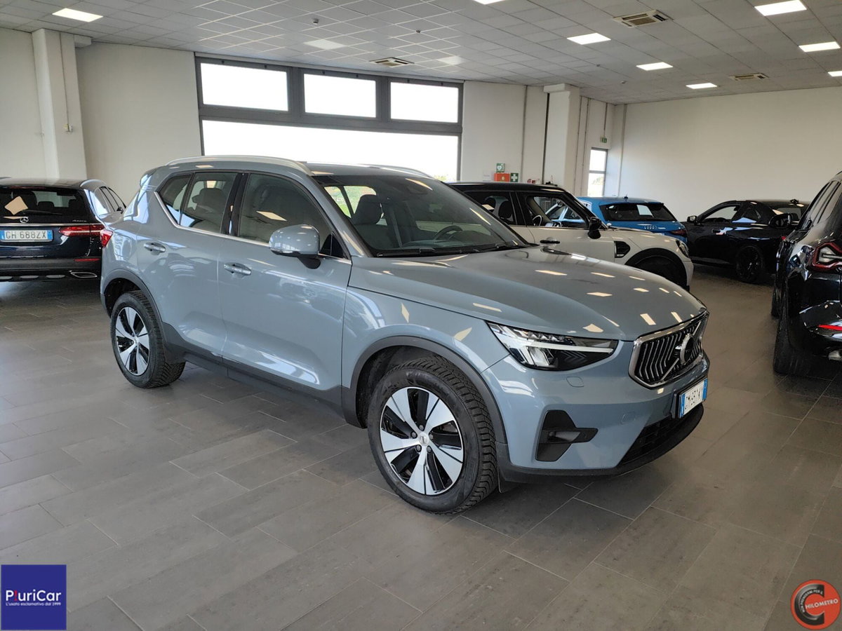 Volvo XC40 T4 Recharge Plug-in Hybrid R-design (2)