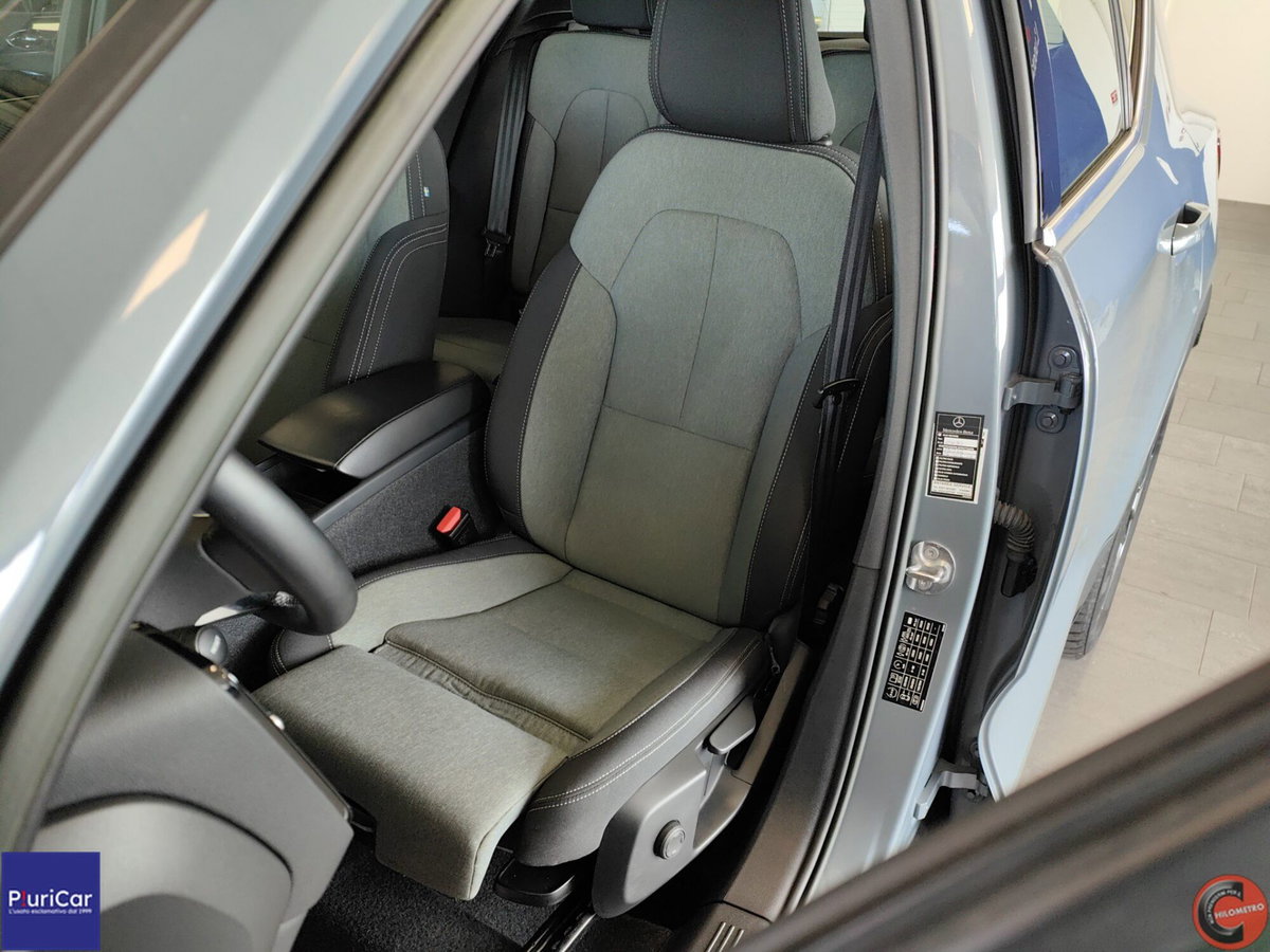 Volvo XC40 T4 Recharge Plug-in Hybrid R-design (4)