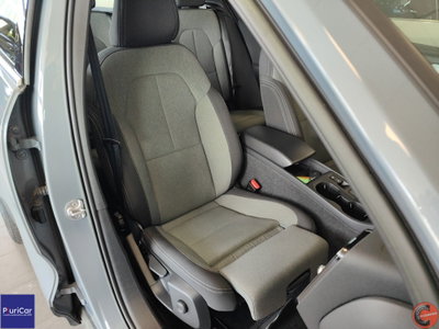 Volvo XC40 T4 Recharge Plug-in Hybrid R-design (5)