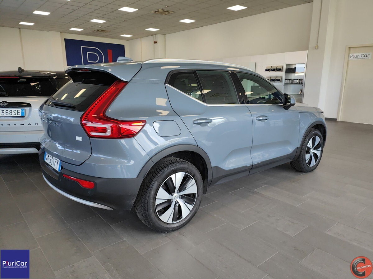 Volvo XC40 T4 Recharge Plug-in Hybrid R-design (8)